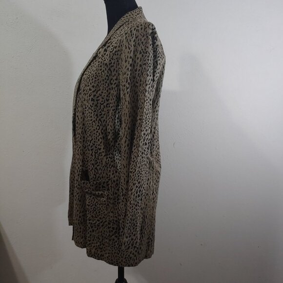 Bobi Los Angeles Women's Leopard Blazer - Picture 7 of 9